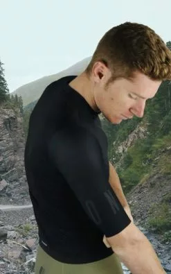 MAILLOT GSPORT ONE HOMBRE 8 MAILLOT GSPORT ONE HOMBRE -BICICLETAS Tienda de ventas maillot negro scaled 500x800 1